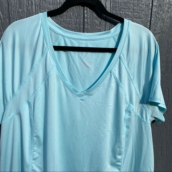 Livi ActiveâAthleticâYogaâT-Shirtâ18/20 - Picture 2 of 14